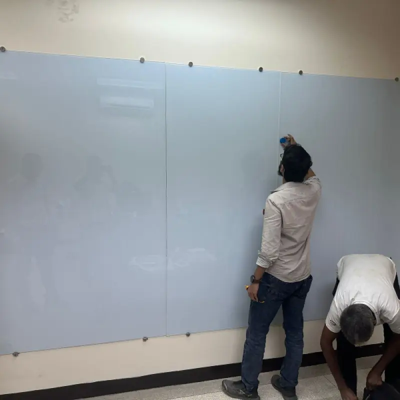 2.5×4.5 Belgium Ultra White Magnetic Glass Board BD